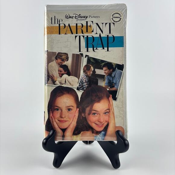 Disney VHS Sealed Clamshell Lot of 5 - Lion King 2, Aladdin 2, Three Caballeros - Picture 6 of 11